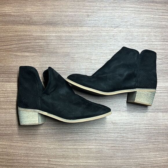 Seven7 black booties - Picture 3 of 5